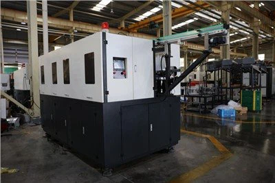 Automatisk formblåsningsmaskin